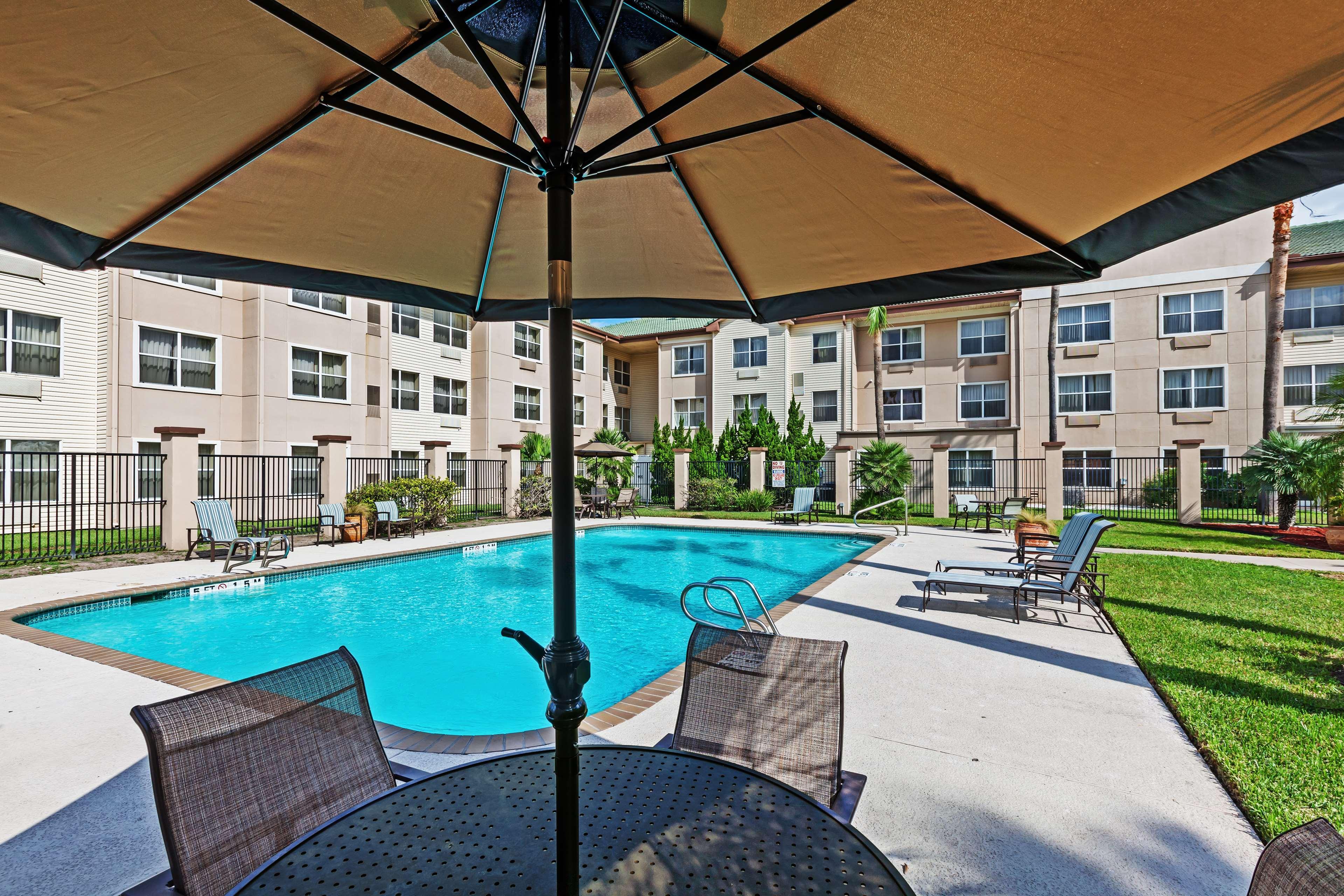 Homewood Suites By Hilton Brownsville Exterior photo